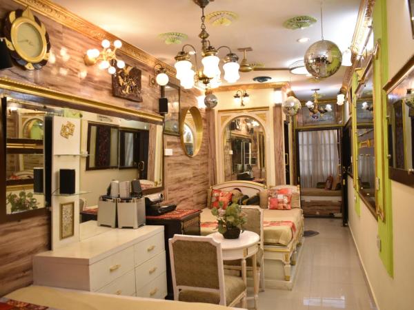 Ya Inn & Suites : photo 3 de la chambre dortoir mixte de 10 lits