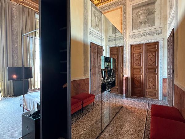 Hotel Palazzo Durazzo Suites : photo 7 de la chambre suite