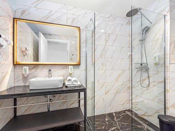 Del Mar Emotion Resort : photo 9 de la chambre triple room with balcony - pool side