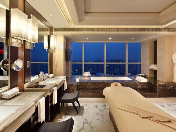 Sheraton Guangzhou Hotel : photo 3 de la chambre one-bedroom presidential king suite - club lounge access