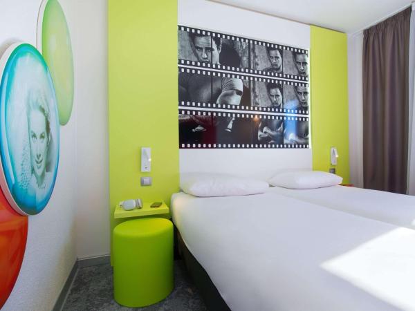 ibis Styles Cannes Le Cannet : photo 2 de la chambre suite familiale standard avec 2 chambres communicantes