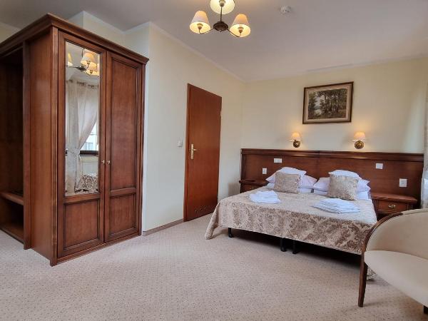 Hotel Bończa : photo 1 de la chambre chambre de luxe avec lit king-size