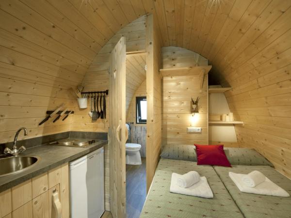 Ferienparadies Natterer See : photo 2 de la chambre lodge panorama wood 