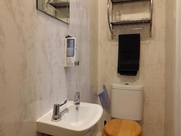 Phoenix Guest House : photo 5 de la chambre petite chambre double