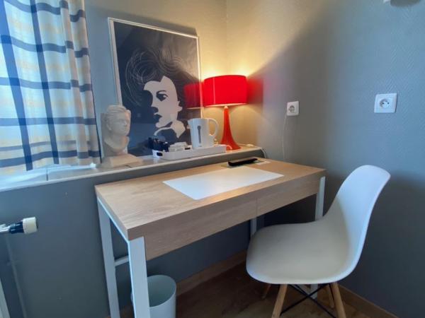 Hotel Le Pelican : photo 6 de la chambre grande chambre double