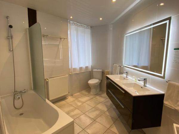 Hotel Le Pelican : photo 2 de la chambre grande chambre double