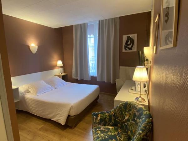 Hotel Le Pelican : photo 8 de la chambre grande chambre double