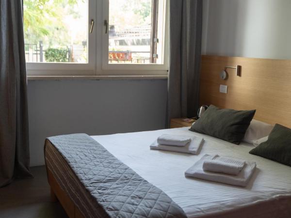 Bed and Bike Verona : photo 2 de la chambre chambre double ou lits jumeaux avec salle de bains privative