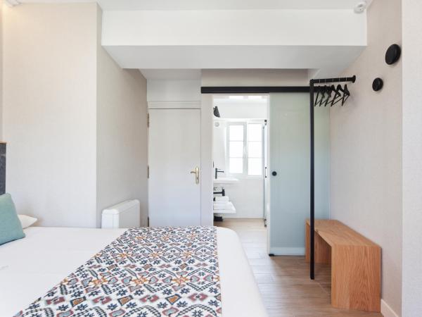 PR 25 de Julio : photo 2 de la chambre chambre double avec lit d'appoint