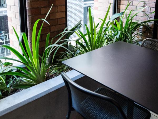 Vibe Hotel Sydney Darling Harbour : photo 7 de la chambre chambre double avec balcon