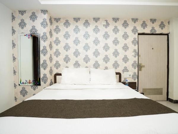 Hotel Opera Inn : photo 4 de la chambre chambre double standard