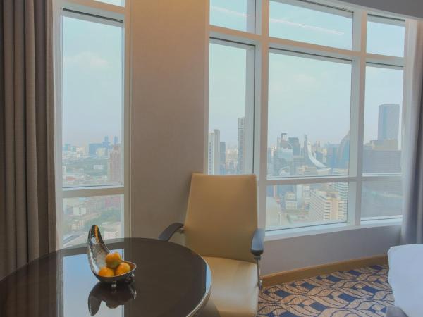 Centara Grand At CentralWorld : photo 4 de la chambre hollywood deluxe - vue sur la ville