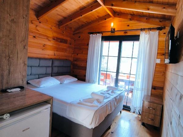 Paşa Bungalov HOTEL : photo 3 de la chambre chambre double ou lits jumeaux