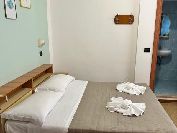 Hotel Enna Rimini : photo 1 de la chambre chambre double standard