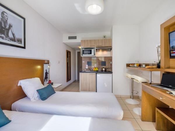 Zenitude Hôtel-Résidences Le Maestria : photo 2 de la chambre studio lits jumeaux