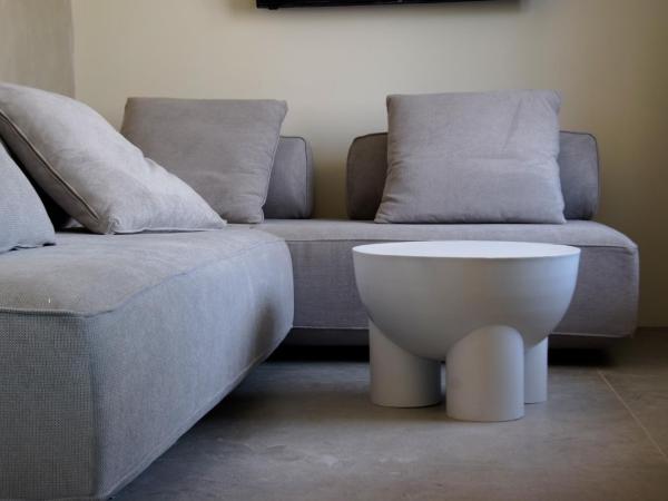 99 Adrianou Apartments : photo 6 de la chambre suite deluxe