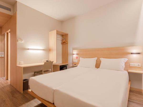 Moov Hotel Porto Centro : photo 3 de la chambre chambre lits jumeaux standard