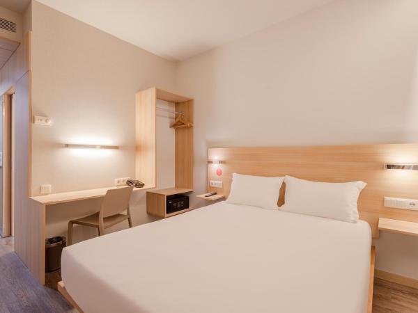 Moov Hotel Porto Centro : photo 6 de la chambre chambre double standard