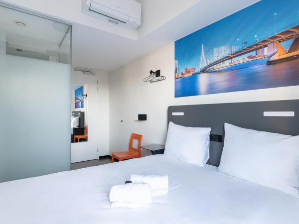 easyHotel Rotterdam City Centre : photo 4 de la chambre petite chambre double