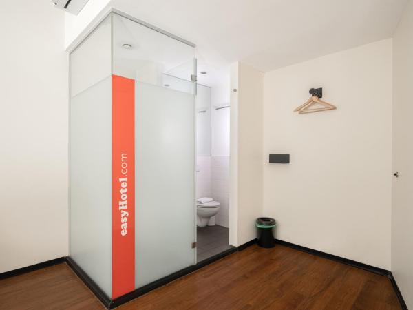 easyHotel Rotterdam City Centre : photo 7 de la chambre chambre triple