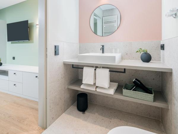 KOOS Hotel&Apartments - City Aparthotel : photo 6 de la chambre appartement 2 pièces