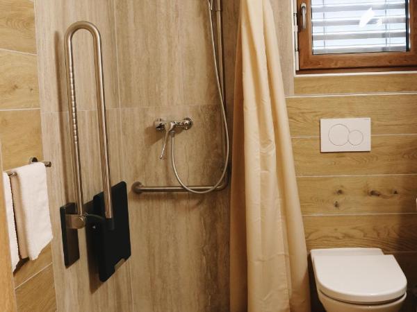 Maison des Sports : photo 5 de la chambre chambre triple