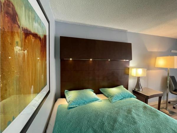 Lamplighter Inn by OYO Charlotte Airport Area : photo 3 de la chambre chambre lit king-size