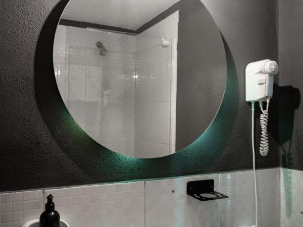 Hostel Sweet Home Palermo Soho : photo 3 de la chambre chambre deluxe double ou lits jumeaux