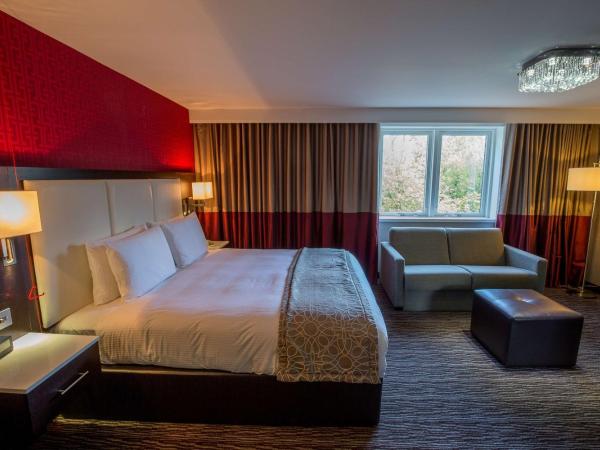 DoubleTree by Hilton Hotel Nottingham - Gateway : photo 3 de la chambre chambre lit king-size - accessible aux personnes à mobilité réduite