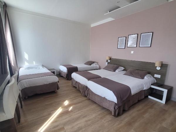 HOTEL DES PRINCES - HOTEL KYRIAD ORANGE Centre Ville -- 3 Etoiles -- Provence Alpes Côte d'Azur - France - A7-A9 : photo 10 de la chambre chambre quadruple confort