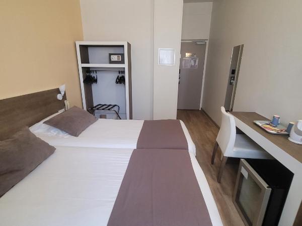 HOTEL DES PRINCES - HOTEL KYRIAD ORANGE Centre Ville -- 3 Etoiles -- Provence Alpes Côte d'Azur - France - A7-A9 : photo 3 de la chambre chambre lits jumeaux