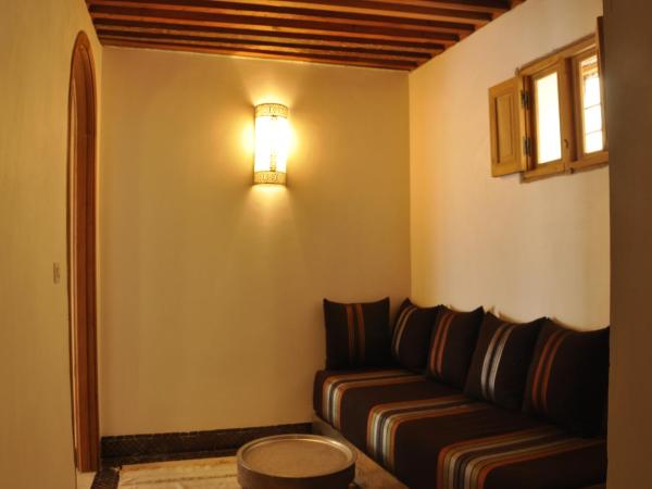 Dar 7 Louyat : photo 9 de la chambre suite rita (3 adultes)