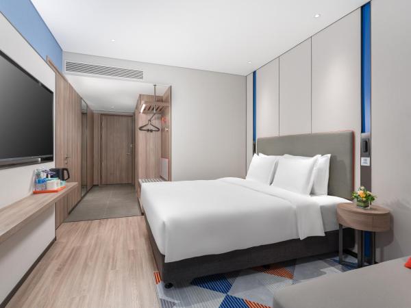 Holiday Inn Express Guangzhou Panyu Dashi, an IHG Hotel : photo 1 de la chambre chambre standard