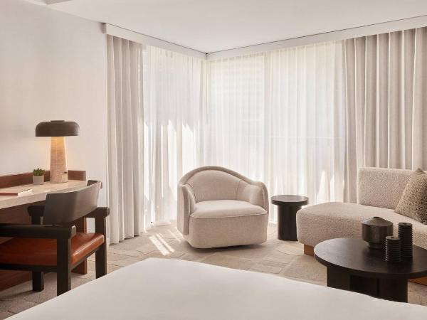 The Jay, Autograph Collection : photo 2 de la chambre signature embarcadero king suite with sofa bed