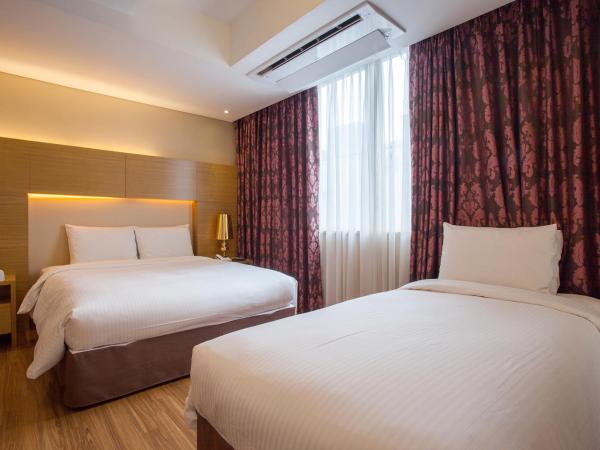 Hotel Pharos : photo 9 de la chambre chambre lits jumeaux deluxe