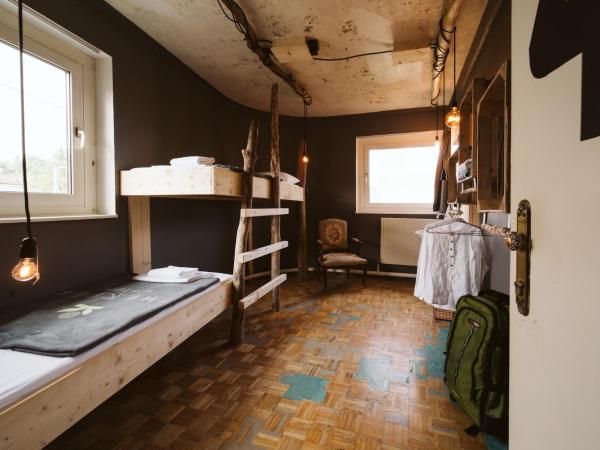 The Keep Eco Rooms : photo 3 de la chambre chambre lits jumeaux privat avec salle de bains commune