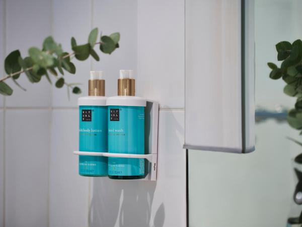 Novotel Athens : photo 5 de la chambre chambre familiale exécutive avec 1 lit double et 1 canapé-lit double