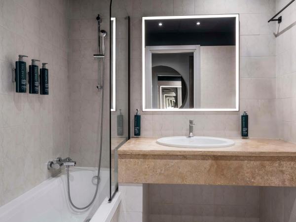 Hilton Garden Inn Bologna North : photo 5 de la chambre chambre lit queen-size 