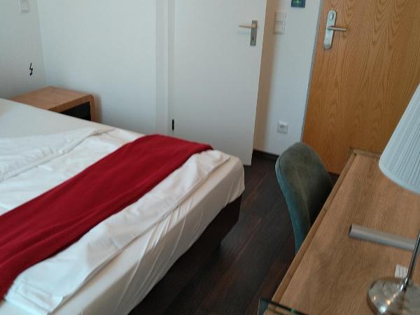 Hotel Gemini : photo 1 de la chambre chambre lit queen-size 