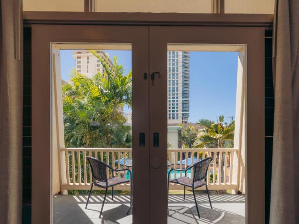 Waikiki Heritage Hotel : photo 6 de la chambre hébergement deluxe avec 1 lit king-size ou 2 lits doubles