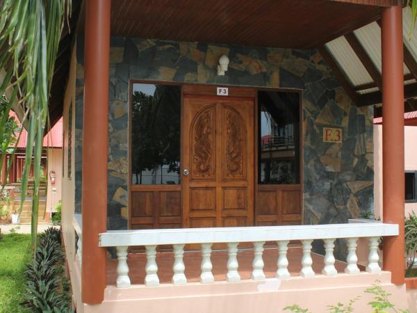 D.R. Lanta Bay Resort : photo 8 de la chambre bungalow familial