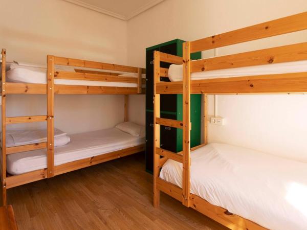 Green Hostel Oviedo : photo 1 de la chambre lit dans dortoir mixte de 4 lits