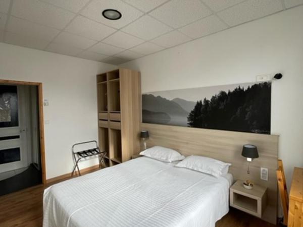 Hôtel Le National : photo 4 de la chambre chambre double supérieure