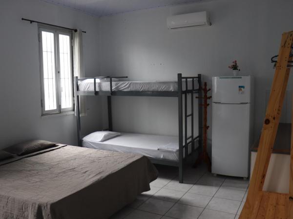 Aldeia Hostel II : photo 2 de la chambre suite