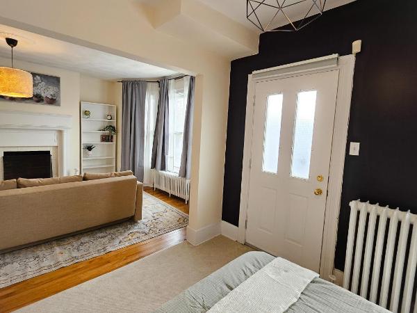 Ottawa Downtown Cozy Guesthouse : photo 3 de la chambre chambre quadruple de luxe