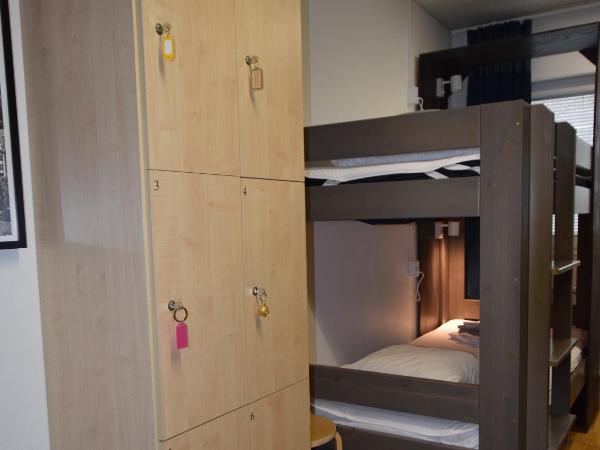 Hostel Snoozemore : photo 2 de la chambre lit dans dortoir pour femmes de 6 lits
