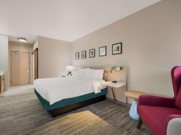 Hilton Garden Inn Oklahoma City Midtown : photo 4 de la chambre chambre lit king-size premium