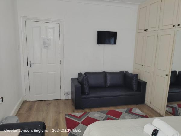 Victorian Woods BnB : photo 7 de la chambre chambre double avec salle de bains commune