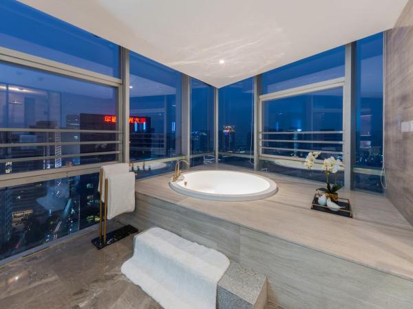 New Century Hotel Qianchao Hangzhou : photo 1 de la chambre suite - vue sur ville