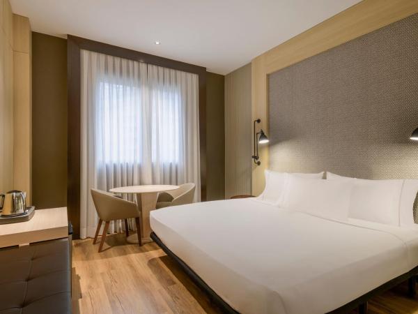 AC Hotel Valencia by Marriott : photo 3 de la chambre chambre standard avec 1 lit queen-size